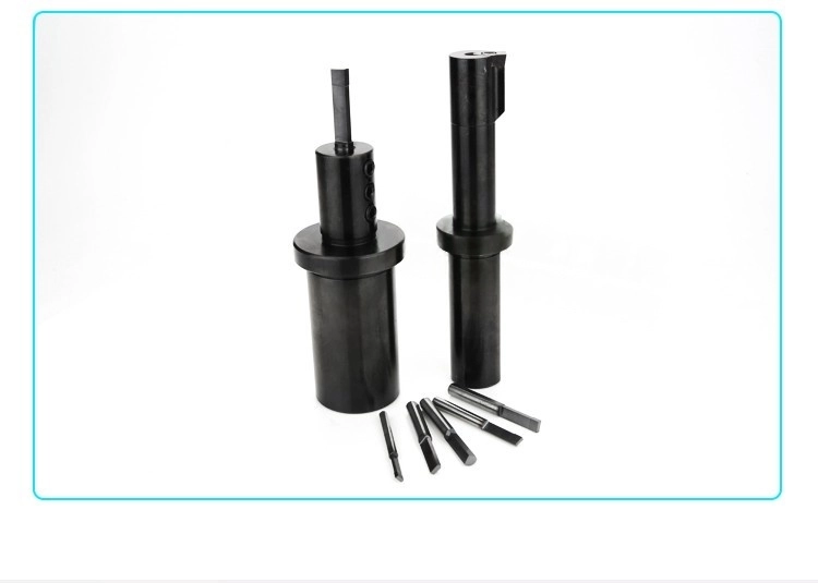 Keyway tool holder